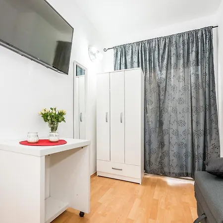 Apartment Jadrija21 *